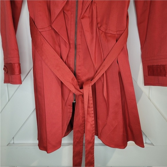 🚨 EUC Elle Deep Coral Colored Ruffle Neck Trench Jacket - Picture 2 of 7